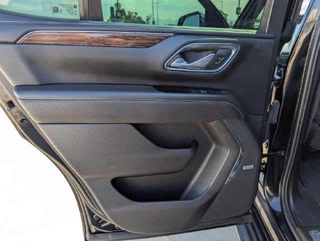Used 2023 Chevrolet Tahoe Premier RWD image 18