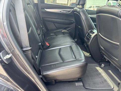 Used 2019 Cadillac XT5 Luxury image 14