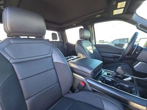 Used 2025 Ford F150 Raptor image 19