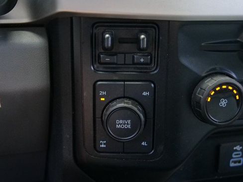 Used 2023 Ford F350 XL w/ 360-Degree Camera Package AWD/4WD image 18