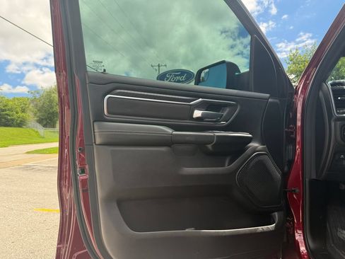 Used 2025 RAM 1500 Big Horn AWD/4WD image 17