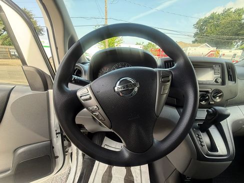 Used 2019 Nissan NV200 S w/ Cruise Control Package FWD image 10