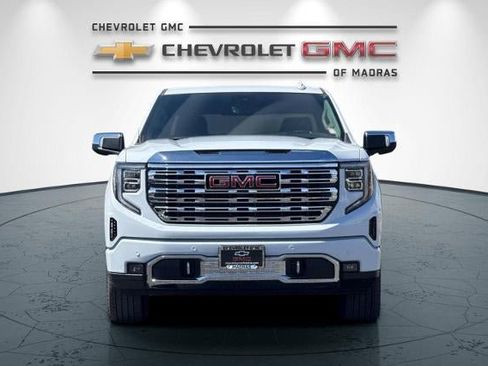 New 2026 GMC Sierra 1500 Denali w/ Denali Reserve Package AWD/4WD image 8