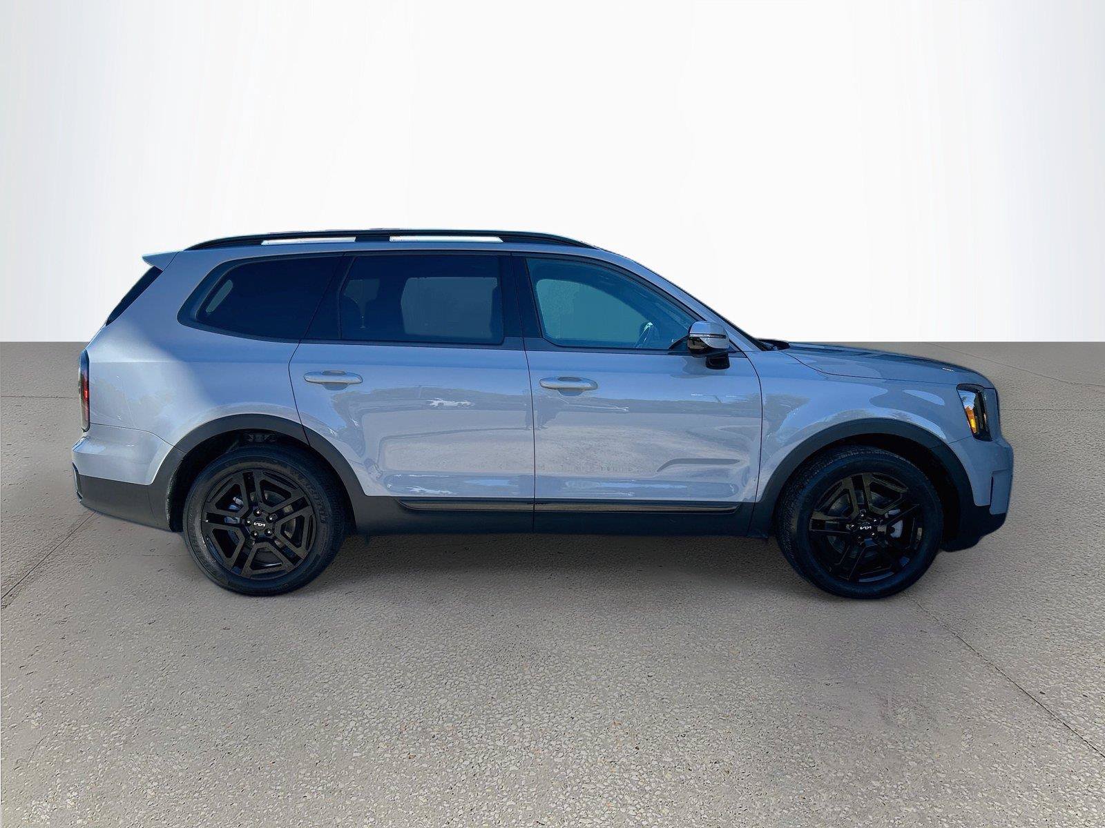 Used 2024 Kia Telluride SX X-Line AWD/4WD image 3