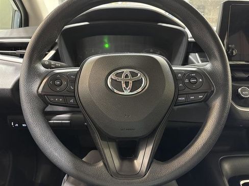 Used 2023 Toyota Corolla LE image 15