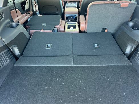 New 2026 Lincoln Aviator Reserve AWD/4WD image 14