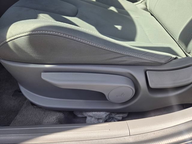 Used 2024 Hyundai Elantra SEL FWD image 12