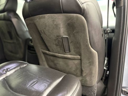 Used 2018 Cadillac Escalade ESV Platinum image 25