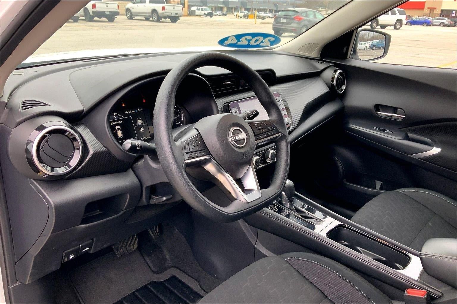 Used 2024 Nissan Kicks SV FWD image 14