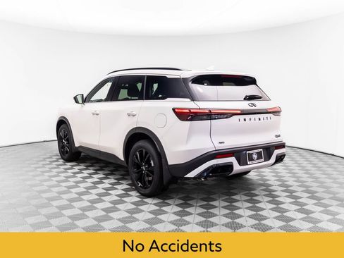 Certified 2025 INFINITI QX60 Luxe w/ Black Edition image 5