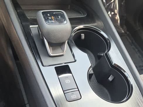 Used 2023 Nissan Rogue SV AWD/4WD image 31