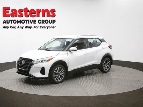 Used 2023 Nissan Kicks SV image 55