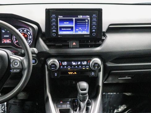 Certified 2022 Toyota RAV4 XLE w/ Convenience Package FWD image 15