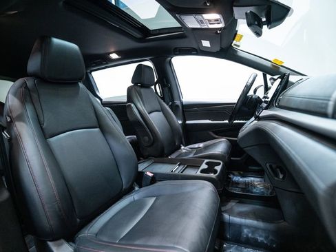 Used 2023 Honda Odyssey Sport image 15