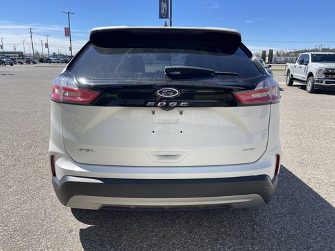 Used 2023 Ford Edge SEL AWD/4WD image 4