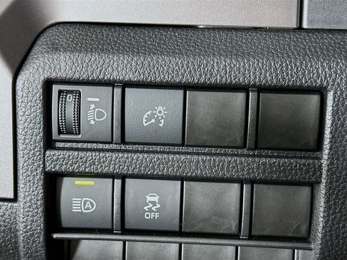 Used 2025 Toyota Tacoma SR5 image 17