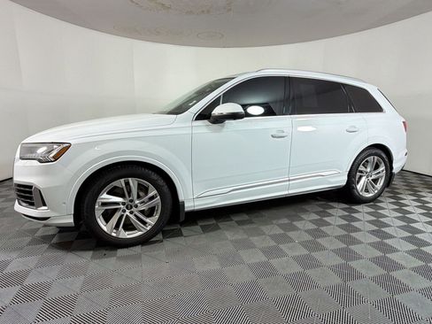Used 2023 Audi Q7 3.0T Prestige AWD/4WD image 17