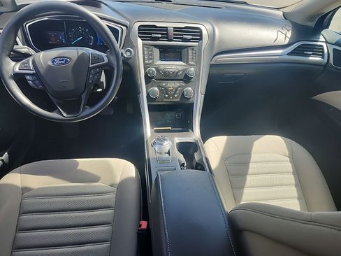 Used 2018 Ford Fusion S FWD image 5