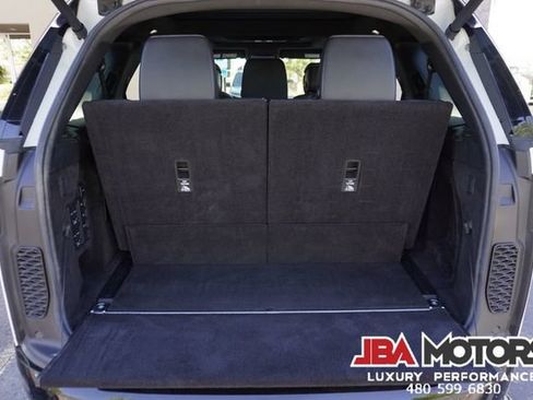 Used 2023 Land Rover Discovery HSE R-Dynamic AWD/4WD image 27