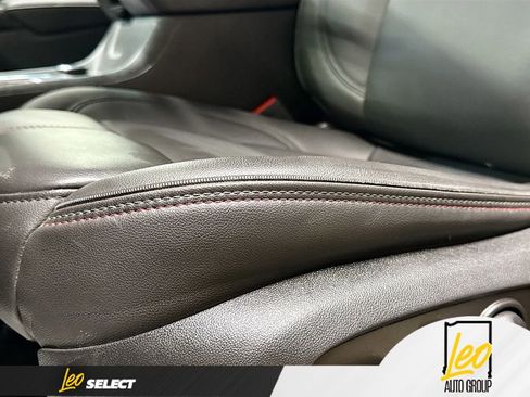 Used 2023 Chevrolet Traverse RS w/ LPO, Floor Liner Package AWD/4WD image 23