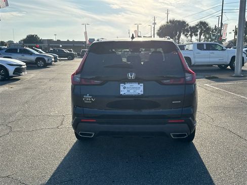 Used 2025 Honda CR-V Sport Touring image 4