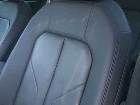 Used 2024 Audi Q3 2.0T Premium AWD/4WD image 17