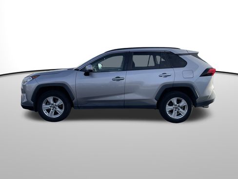 Used 2020 Toyota RAV4 XLE w/ Convenience Package image 7