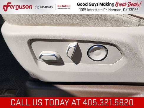 New 2026 GMC Yukon Denali w/ Denali Reserve Package AWD/4WD image 18