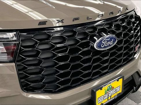 Used 2026 Ford Explorer ST AWD/4WD image 35