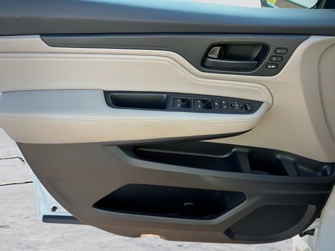 Used 2019 Honda Odyssey Touring image 43