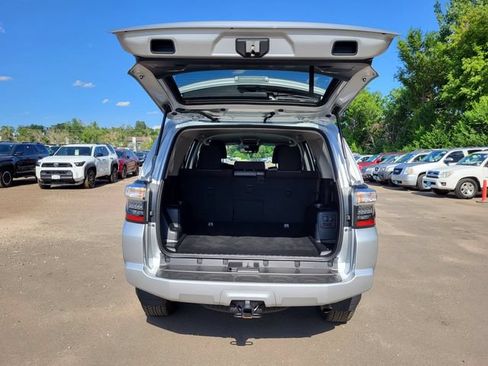 Used 2023 Toyota 4Runner SR5 AWD/4WD image 28