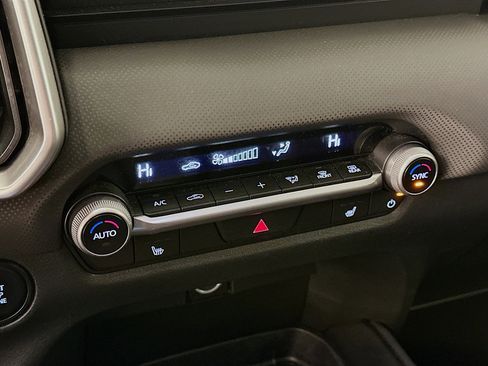 Used 2025 MAZDA CX-50 AWD 2.5 S w/ Premium Package image 24