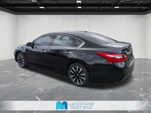 Used 2017 Nissan Altima 2.5 SL FWD image 3