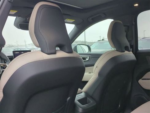 New 2026 Volvo XC60 B5 Plus w/ Protection Package Premier image 17