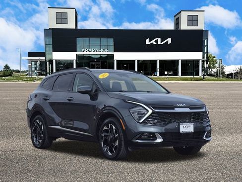 Used 2023 Kia Sportage SX image 3