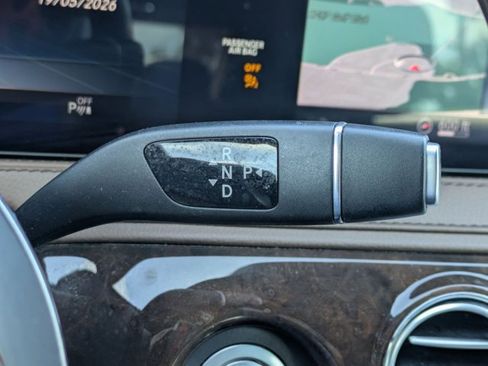 Used 2019 Mercedes-Benz S 560 4MATIC Sedan image 12