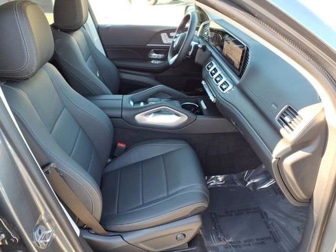 Certified 2026 Mercedes-Benz GLS 450 4MATIC image 15