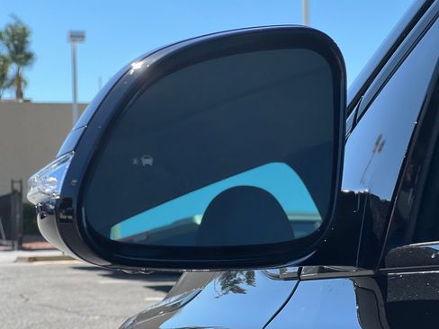 Used 2023 Chevrolet Bolt EUV Premier w/ Sun & Sound Package FWD image 53