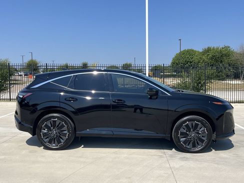 Used 2025 Nissan Murano Platinum w/ Cargo Package AWD/4WD image 3