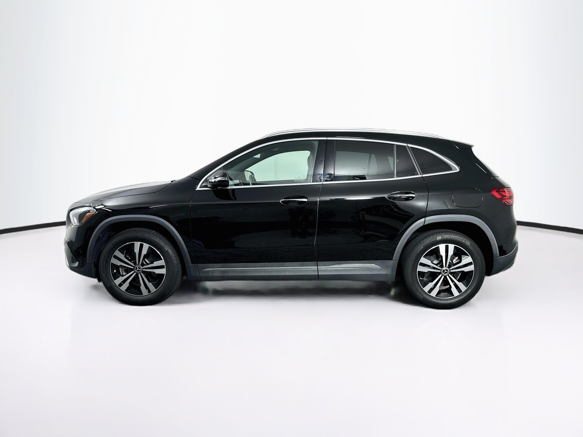 Used 2024 Mercedes-Benz GLA 250 4MATIC image 4