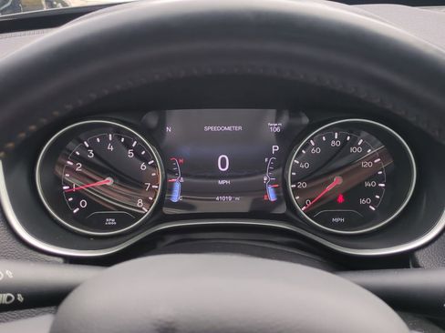 Used 2020 Jeep Compass Limited image 28