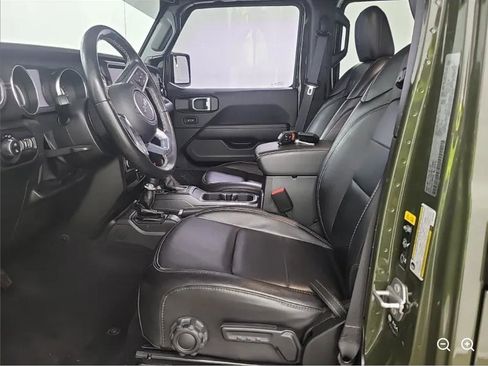 Used 2022 Jeep Gladiator Overland w/ Popular Equipment Package image 7