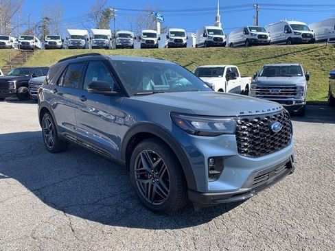 New 2026 Ford Explorer ST AWD/4WD image 2