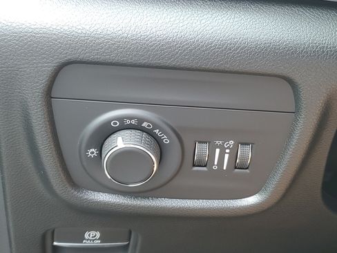 New 2025 Jeep Grand Cherokee 4WD image 20