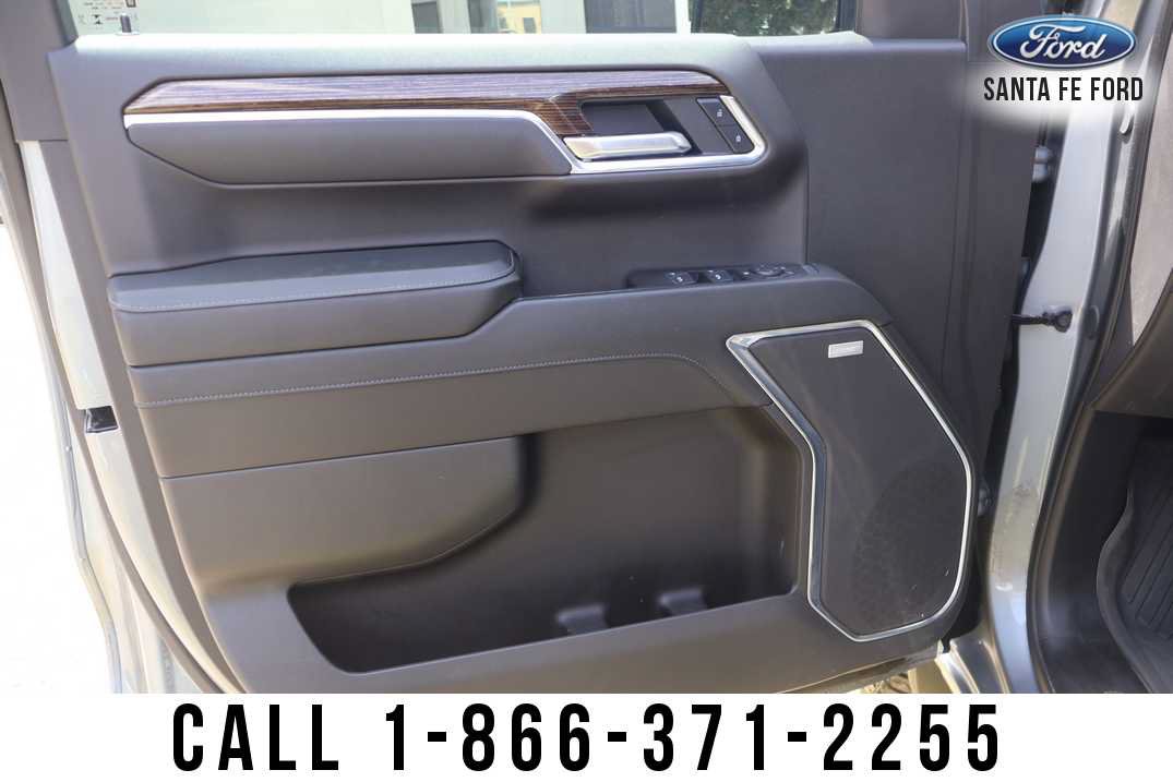 Used 2025 GMC Sierra 1500 Elevation w/ Preferred Package AWD/4WD image 12