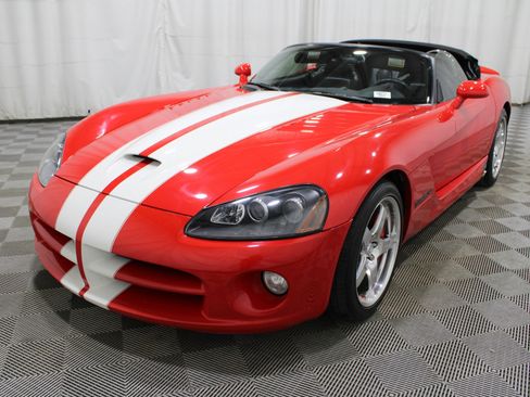 Used 2004 Dodge Viper SRT-10 RWD image 27
