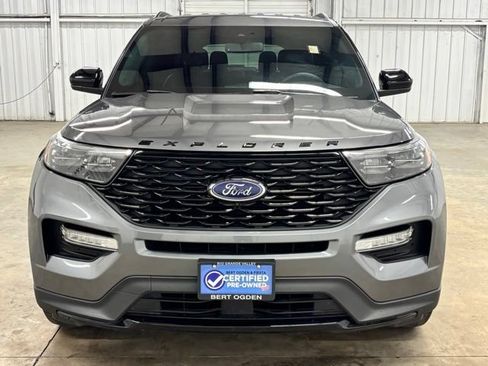 Used 2023 Ford Explorer ST-Line w/ Class IV Trailer Tow Package RWD image 2