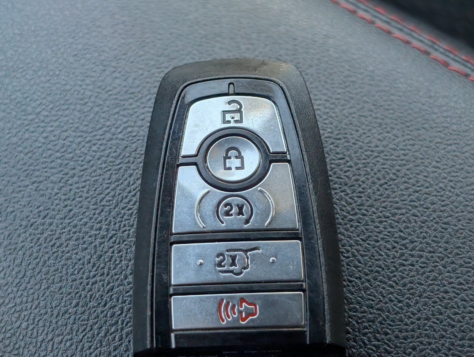 Used 2024 Ford Escape ST-Line w/ Tech Pack #1 AWD/4WD image 31