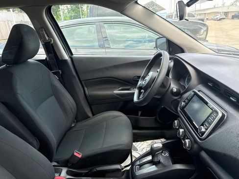 Used 2024 Nissan Kicks S FWD image 8