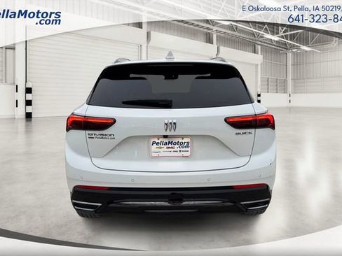Used 2024 Buick Envision Sport Touring image 4